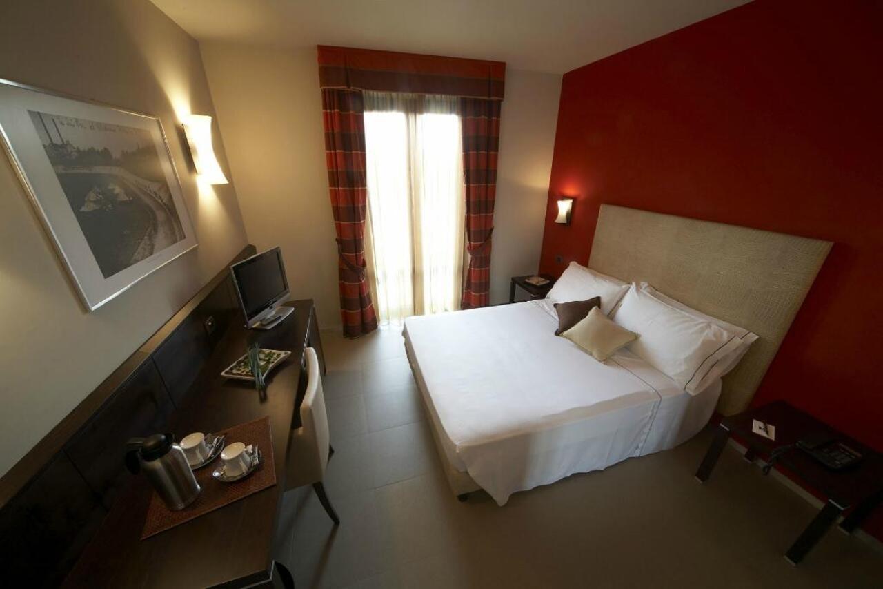 Montini Linate Airport 3*