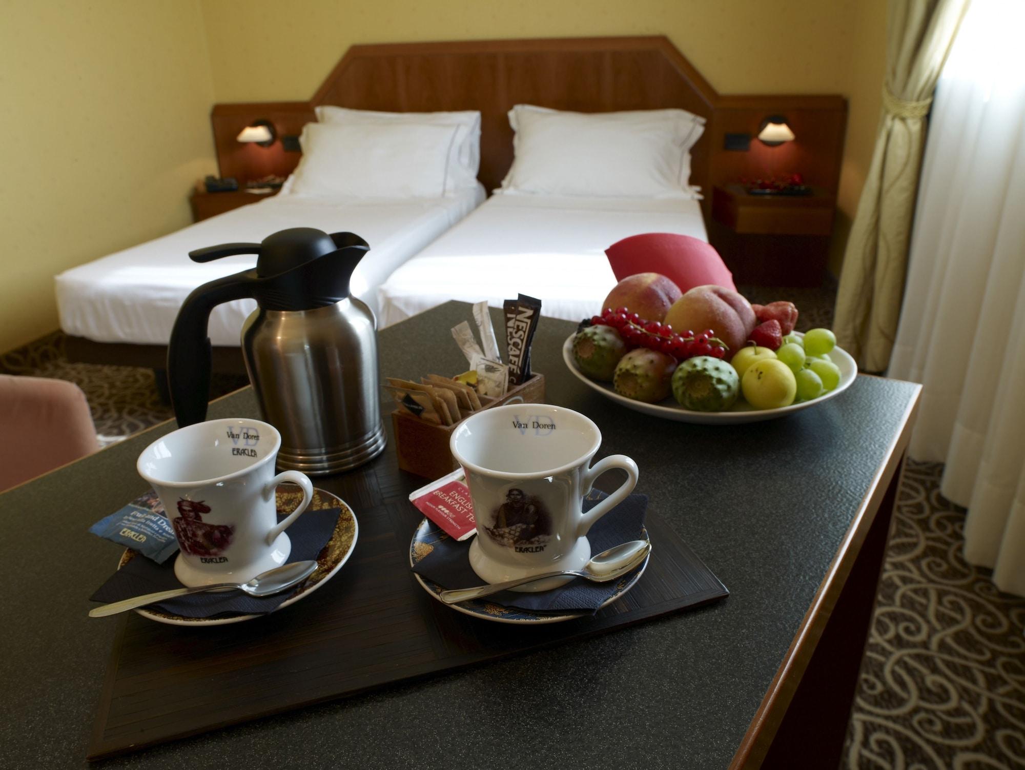 Montini Linate Airport 3*