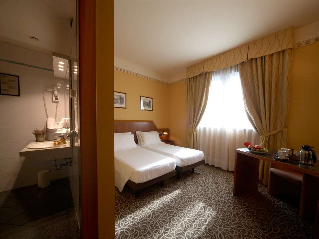 Hotel Montini Linate Airport Peschiera Borromeo